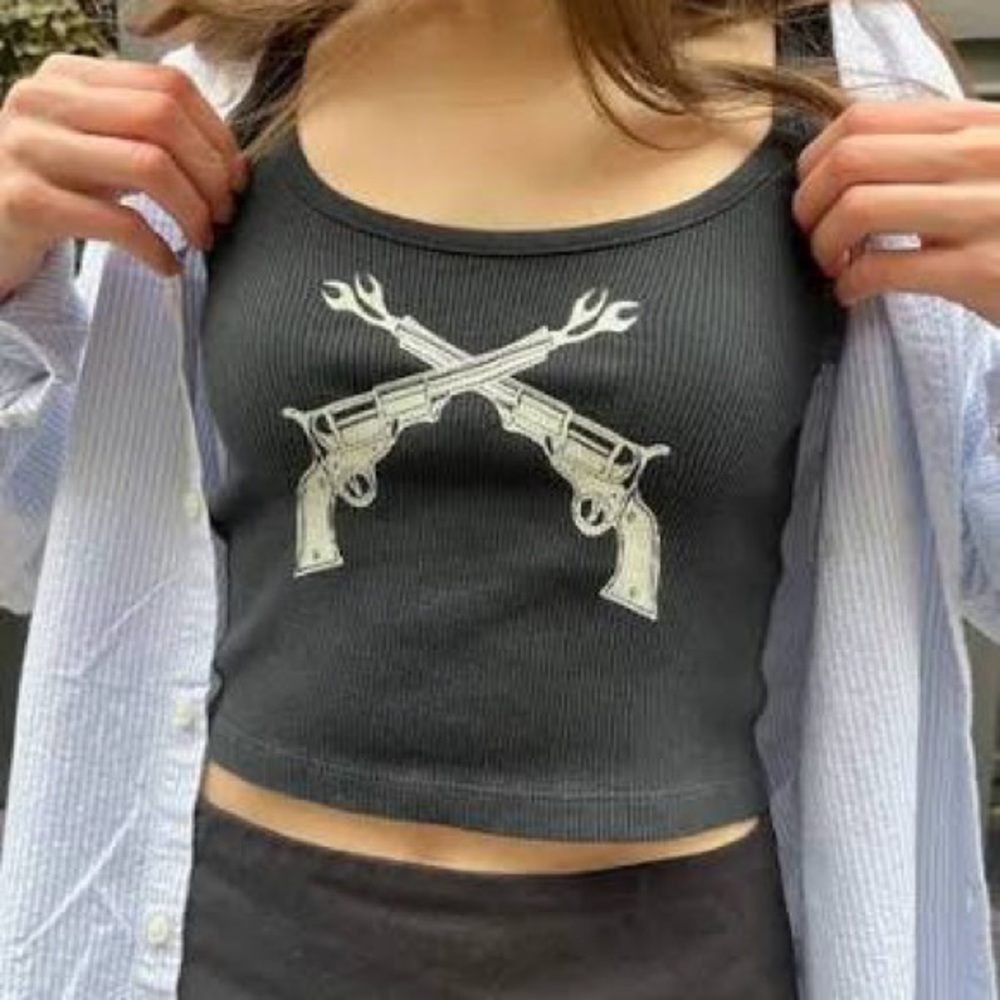 Brandy Melville Graphic Tank